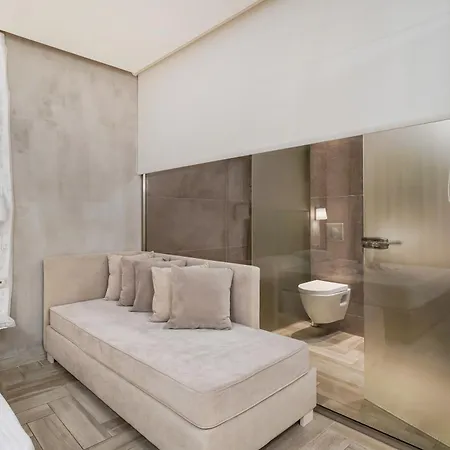 Blue View Bed & Breakfast 4*