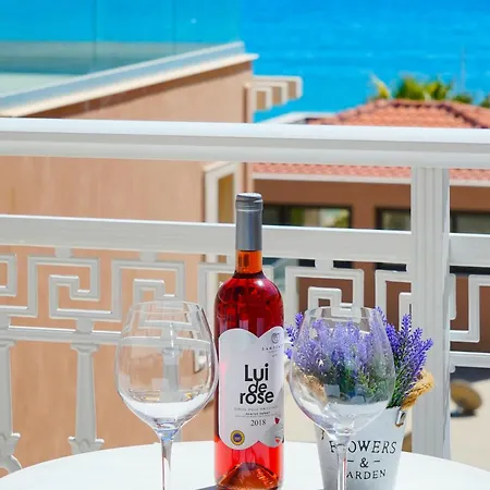 Bed & Breakfast Blue View 4*